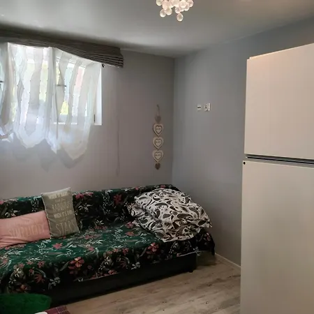 W Suterynie 15 Min Centrum Apartament